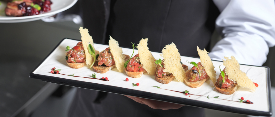 The Art of Pairing Wine and Food: Expert Tips for a Perfect Match