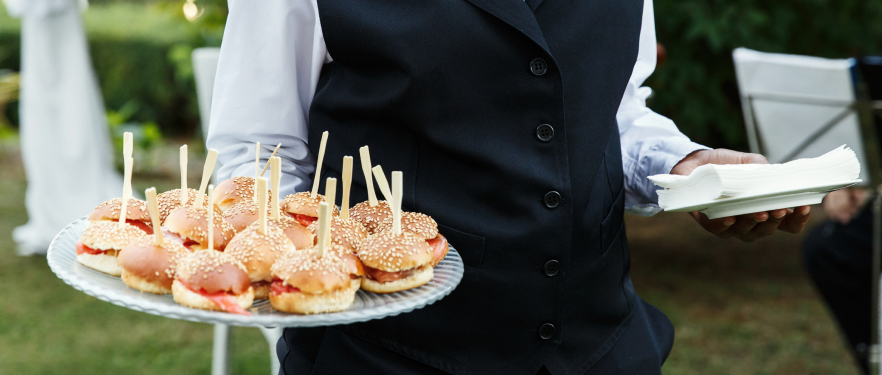 The Art of Pairing Wine and Food: Expert Tips for a Perfect Match