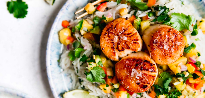 Seared Scallops with Mango Salsa